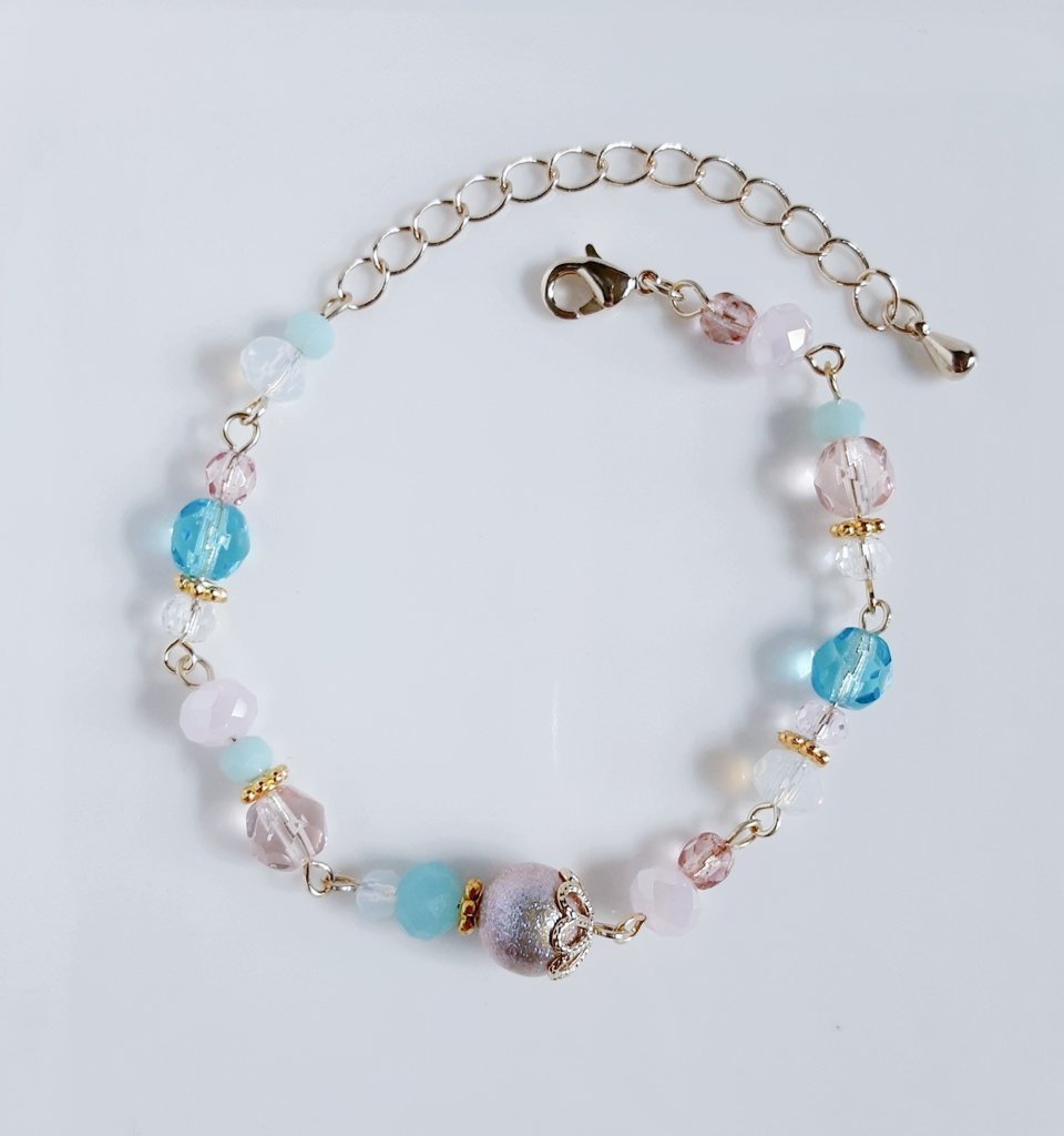 シャイニーパールとガラスビーズのマーメイドカラーのブレスレット