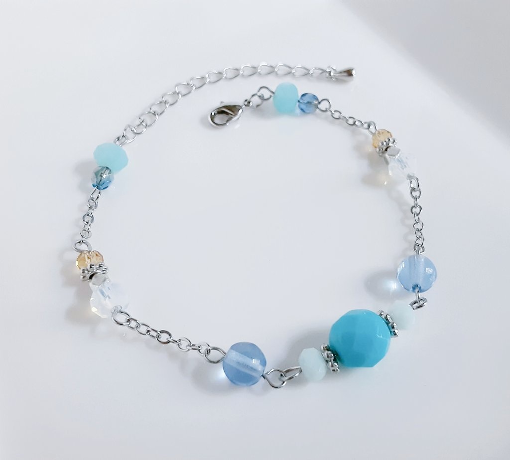 チェコとガラスビーズのブルーゴールドカラーブレスレット