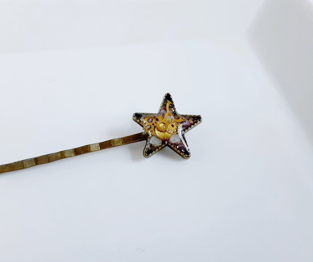 プレゼントにぴったり☆歯車たっぷりスチームパンク風のお星様ヘアピン(薄パープル)