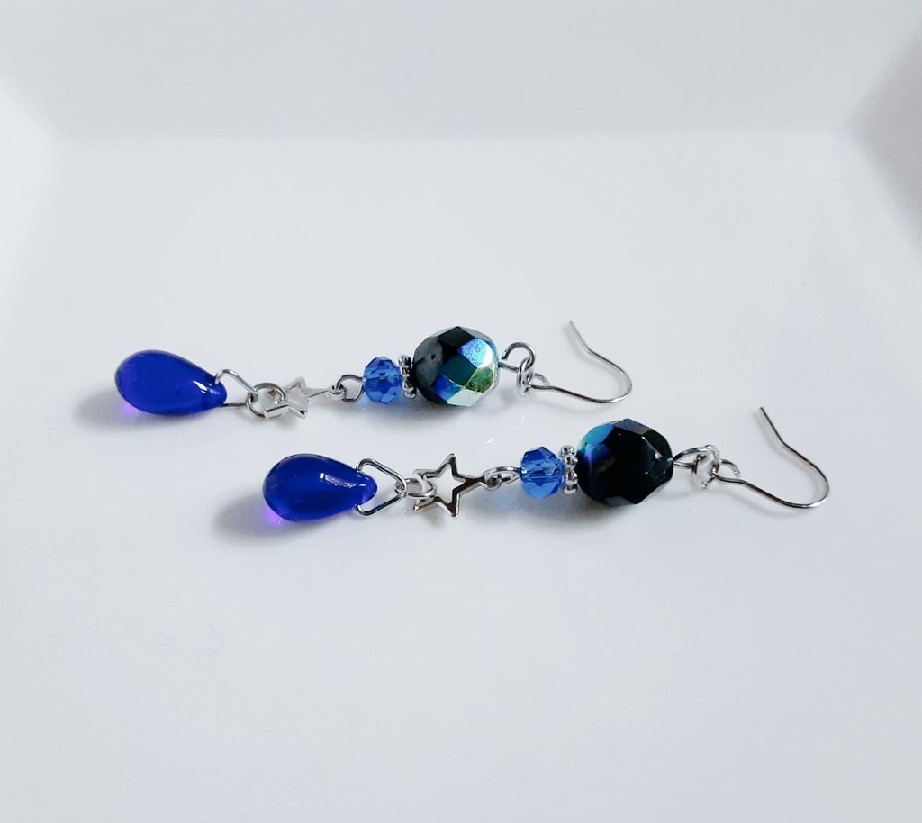 再再販☆しずくビーズとお星様のピアス/イヤリング(ネイビーブルー)
