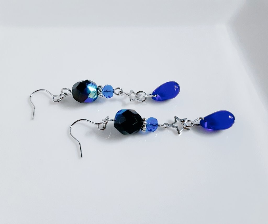 再再販☆しずくビーズとお星様のピアス/イヤリング(ネイビーブルー)