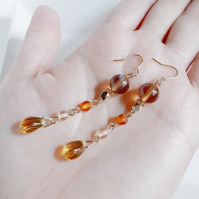 再販☆秋色トパーズカラーのゆらゆらロングピアス/イヤリング