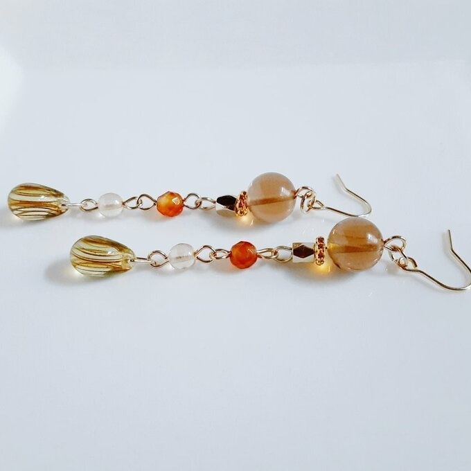 再販☆秋色トパーズカラーのゆらゆらロングピアス/イヤリング