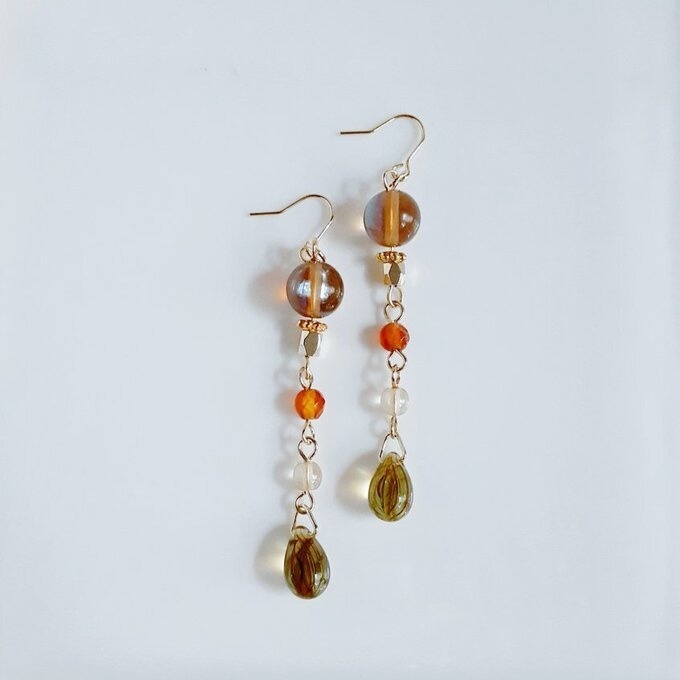 再販☆秋色トパーズカラーのゆらゆらロングピアス/イヤリング