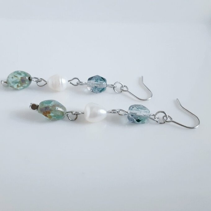 淡水パールとチェコビーズの癒しカラーのシンプルピアス/イヤリング