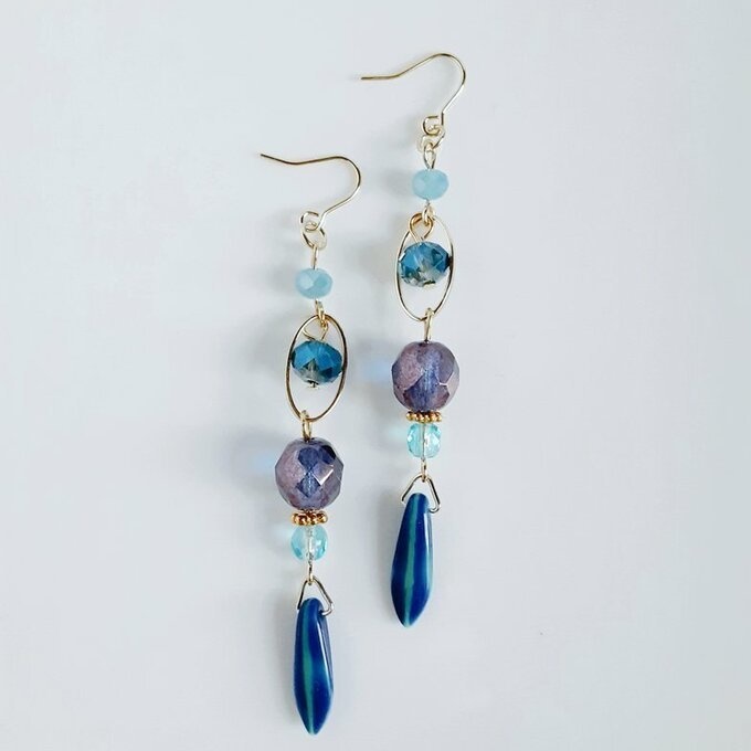 再販④☆チェコビーズとオーバルフープのお洒落ロングピアス/イヤリング(ブルーアメジストパープル)
