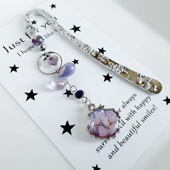 プレゼントにも自分用にもぴったり☆パープル色貝殻のブックマーク/しおり(文庫本用