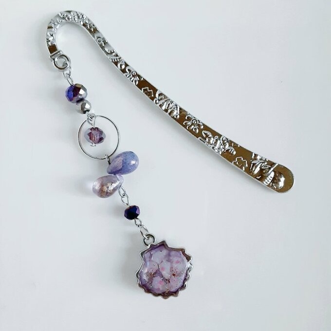 プレゼントにも自分用にもぴったり☆パープル色貝殻のブックマーク/しおり(文庫本用