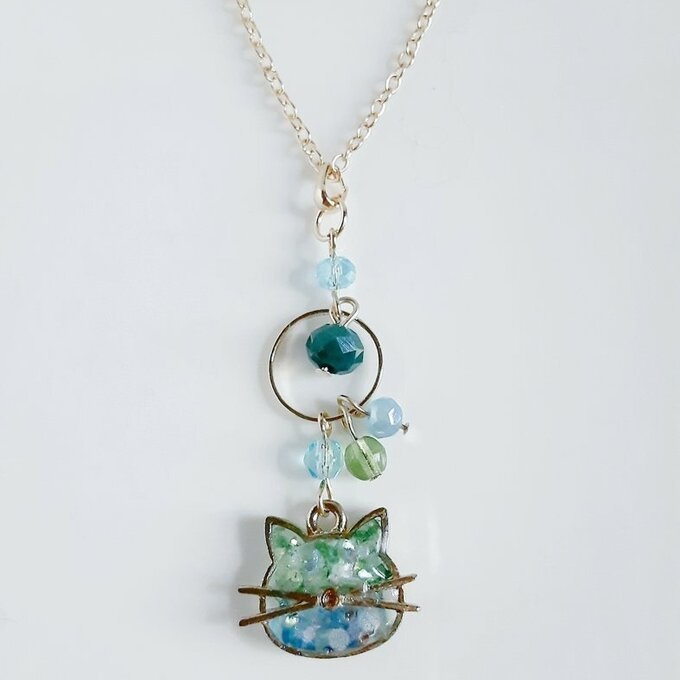 世界でひとつだけ☆爽やかブルーグリーンカラーの夏色ひげ猫ちゃんのネックレス/Stylish blue green kitten necklace(Only one in the world)