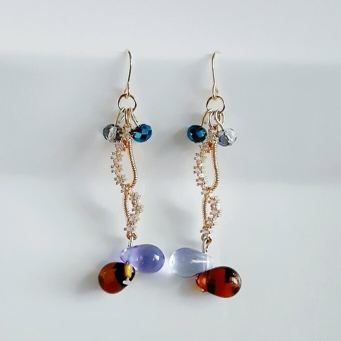 1ペアのみ☆ぷっくりしずくとひねりクロスのシャープなピアス/イヤリング(ブルーブラウン)/Only One Pairs Available Trendy Twisted Hoop And Tear Drop Czech Glass Beads Blue Brown Earrings/Clip On Earrings