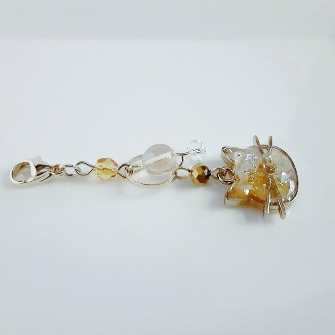 黄昏カラーなひげ猫ちゃんのマスクチャーム/アクセサリー(トパーズゴールド)