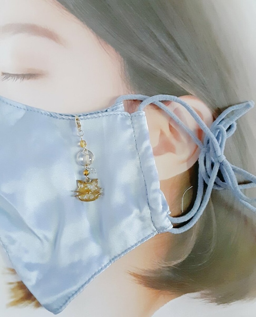 黄昏トパーズゴールドカラーの子猫ちゃんのマスクチャーム/アクセサリー