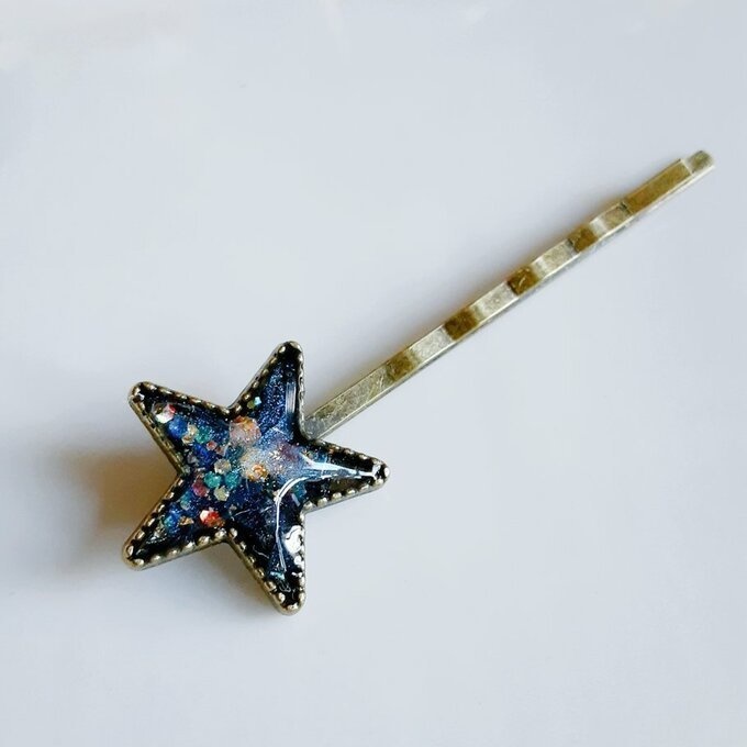 プレゼントにぴったり☆万華鏡のようなお星様のヘアピン