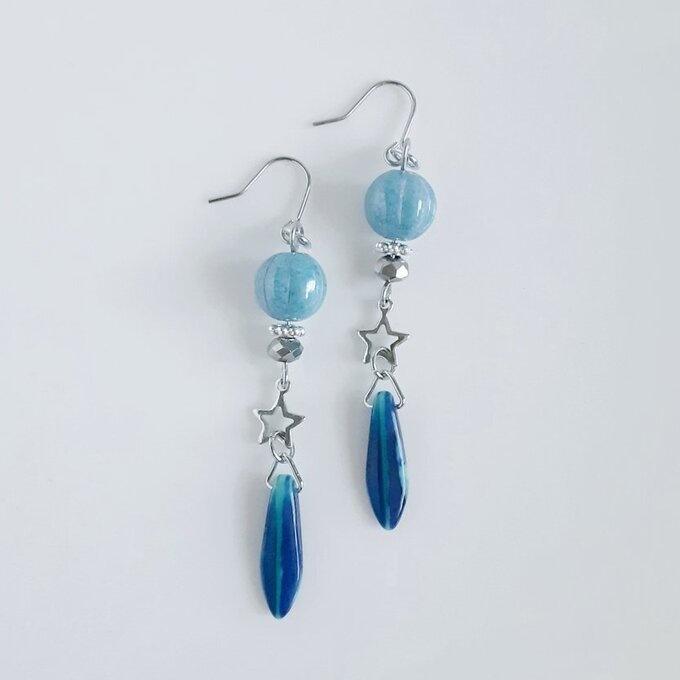 再販④☆チェコメロンビーズとダガービーズのピアス/イヤリング(ブルー)/Blue Czech Glass Beads Trendy Earrings/Clip On Earrings