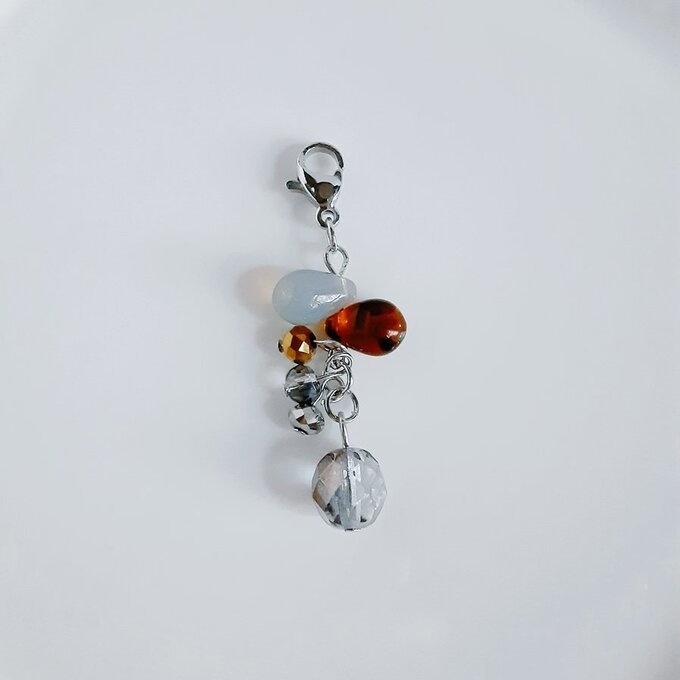 チェコビーズが揺れる☆しずくとガラスビーズのマスクチャーム/マスクアクセサリー(グレイッシュ)