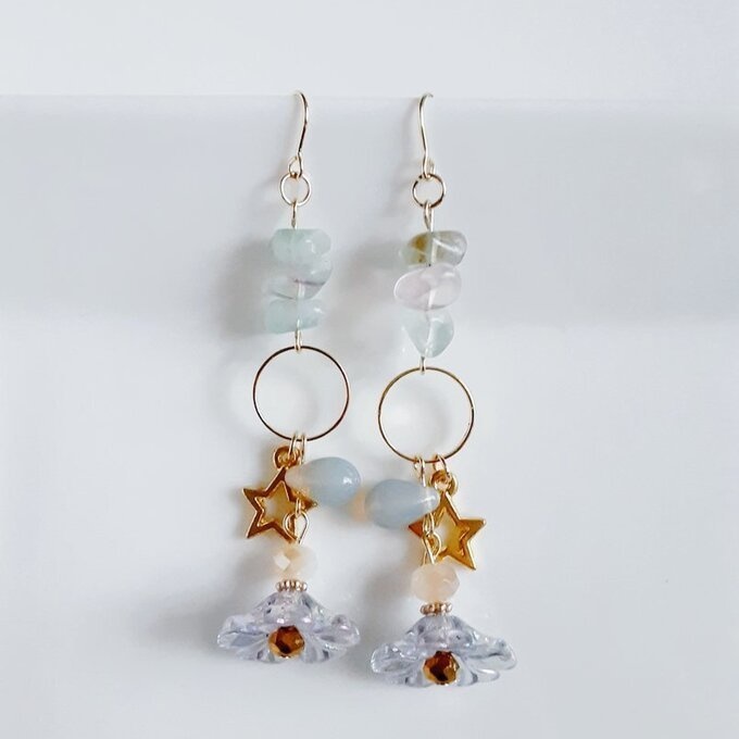 フラワービーズとお星様が可愛い☆ファンシーピアス/イヤリング(フローライト)