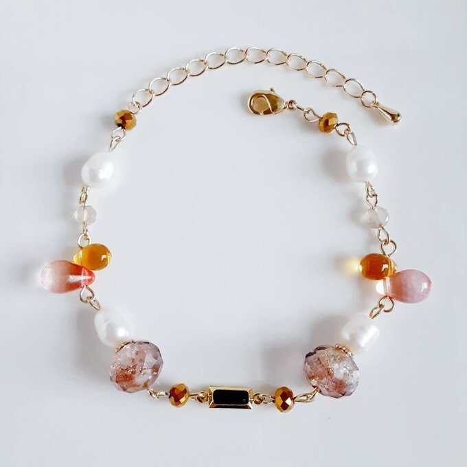 上品な淡水パールもぷっくりしずくととんぼ玉ビーズのお洒落ブレスレット(夕焼けオレンジ)