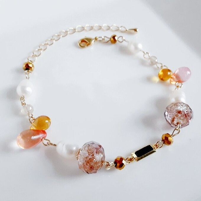 上品な淡水パールもぷっくりしずくととんぼ玉ビーズのお洒落ブレスレット(夕焼けオレンジ)