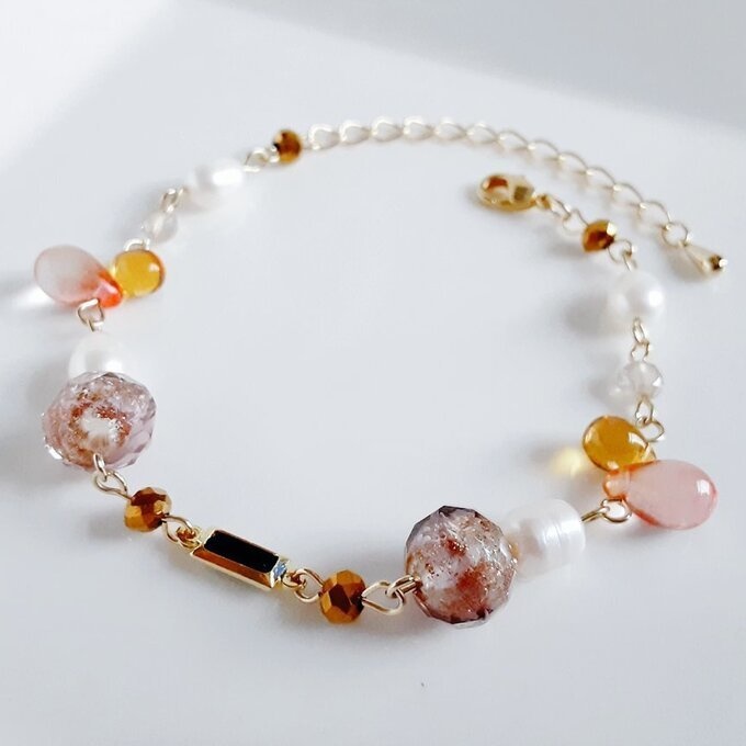 上品な淡水パールもぷっくりしずくととんぼ玉ビーズのお洒落ブレスレット(夕焼けオレンジ)