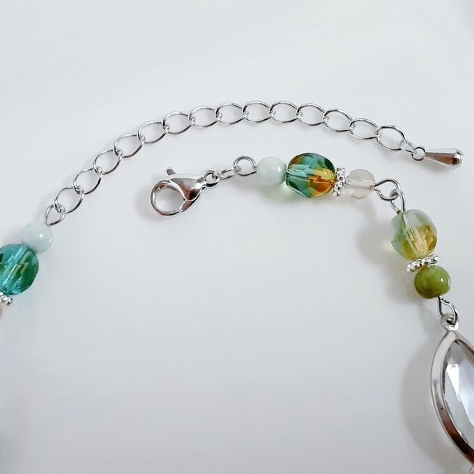 アクリルフレームストーンが素敵な秋色ブレスレット(若草)