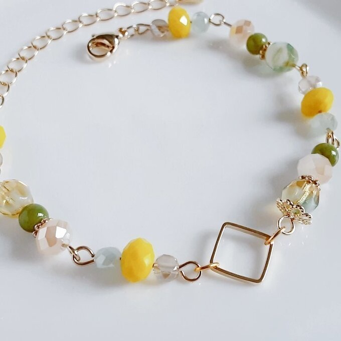 スクエア付き☆秋の爽やかイエローグリーンカラーのブレスレット
