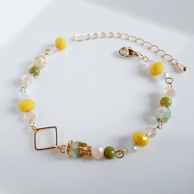 スクエア付き☆秋の爽やかイエローグリーンカラーのブレスレット