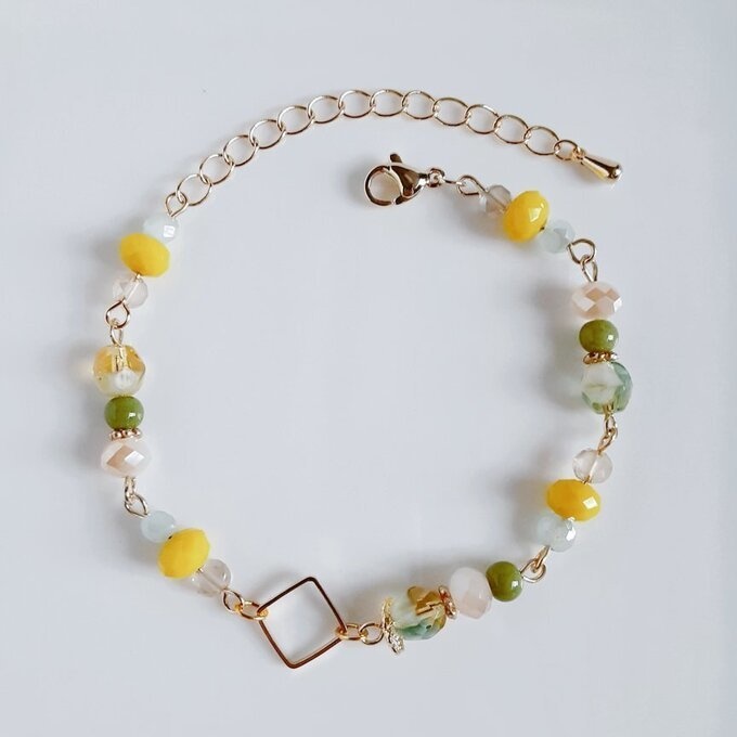 スクエア付き☆秋の爽やかイエローグリーンカラーのブレスレット