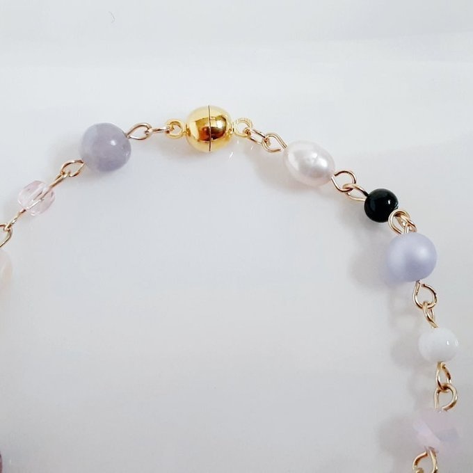 妖艶なジルコニア入り狐チャームが素敵なラベンダーパープル色のマグネット式ブレスレット