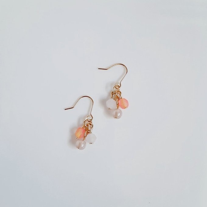 再販☆チェコビーズとガラスビーズの淡い色合いのミニピアス/イヤリング