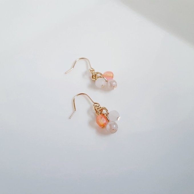再販☆チェコビーズとガラスビーズの淡い色合いのミニピアス/イヤリング