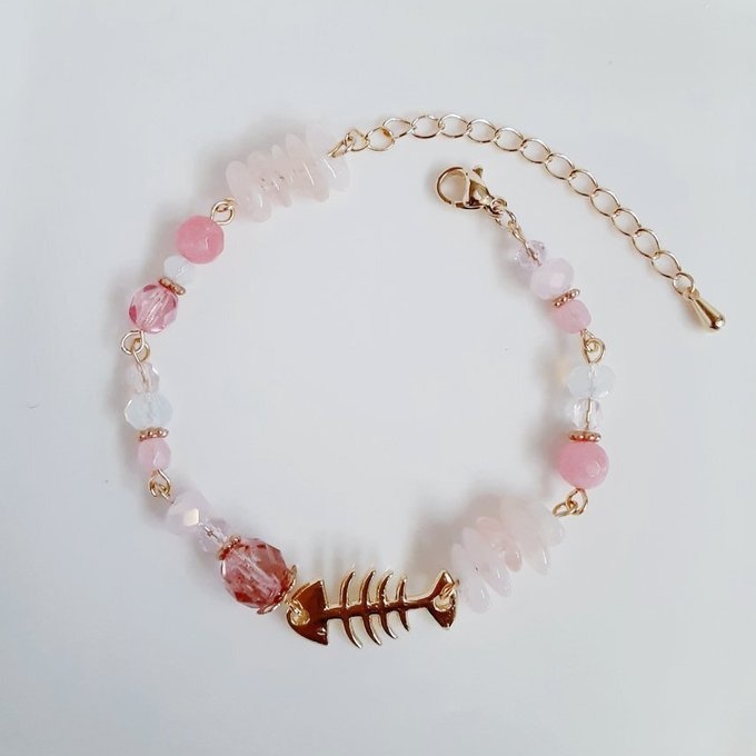お魚パーツが可愛い☆モルガナイトとふんわりピンク色のお洒落ブレスレット