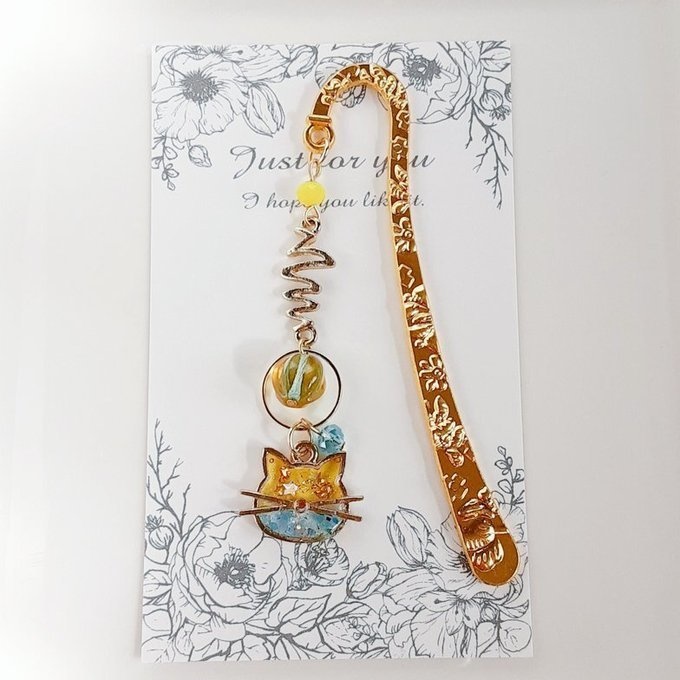 プレゼントにも自分用にもぴったり☆トロピカルカラーのひげ猫ちゃんのブックマーク/しおり(文庫本用)