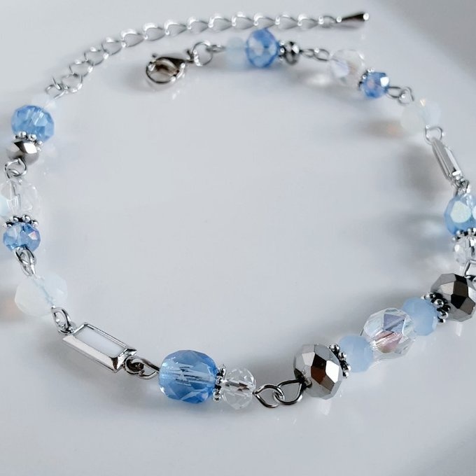 アクリルフレームストーンが素敵なお洒落ブレスレット(クリアアクアブルー)