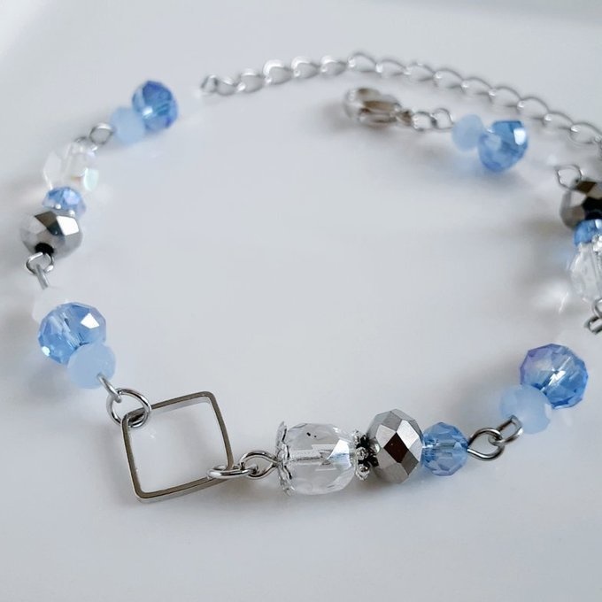 スクエア付き☆クリアブルーカラーのブレスレット
