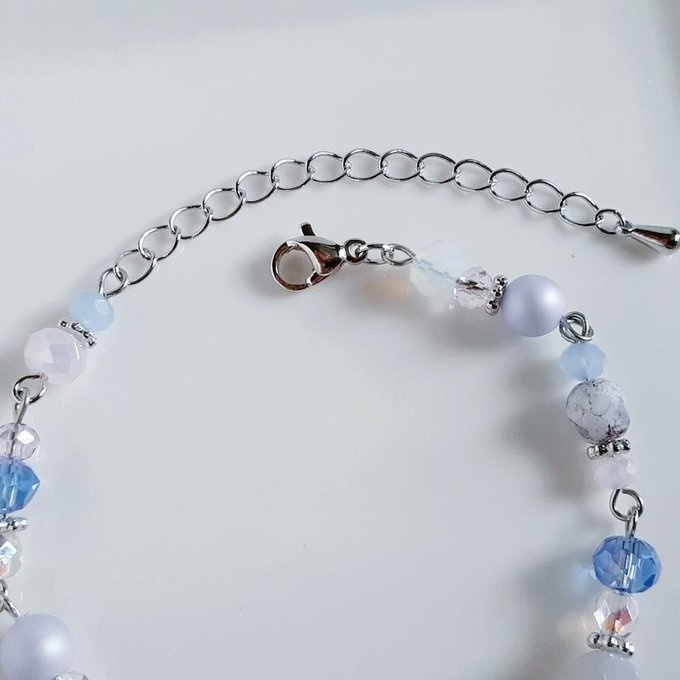 とんぼ玉ビーズと国産アクリルパールとチェコビーズとガラスビーズの淡いピンクブルー色ブレスレット