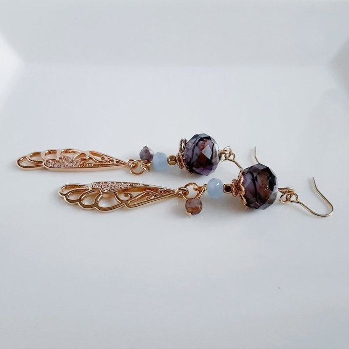 1ペアのみ☆まるで蝶の羽のようなジルコニアチャームととんぼ玉ビーズが綺麗なピアス/イヤリング(紫)