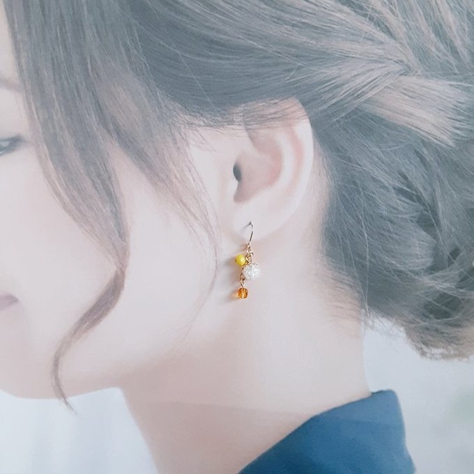 クラッククリスタルとチェコビーズとガラスビーズのちょいミニピアス/イヤリング