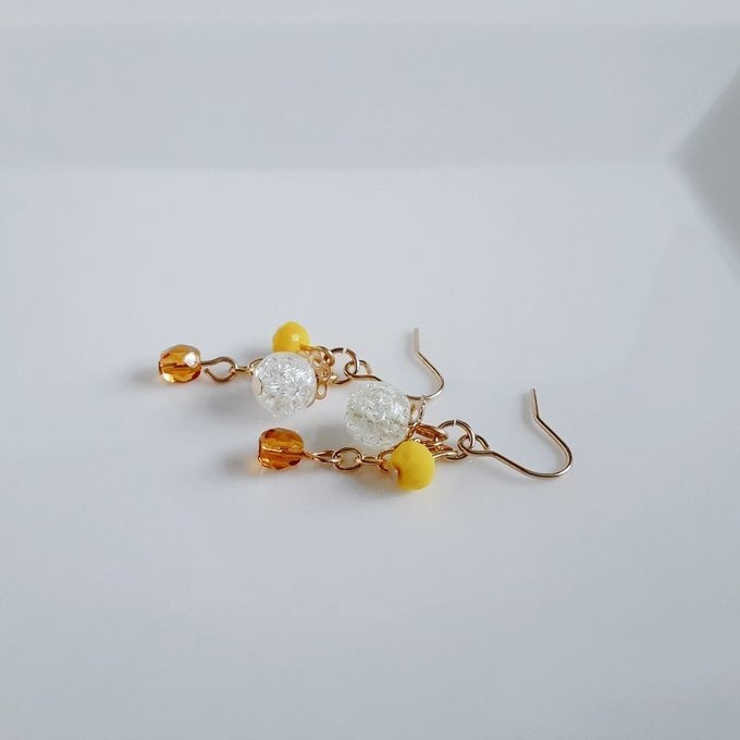 クラッククリスタルとチェコビーズとガラスビーズのちょいミニピアス/イヤリング
