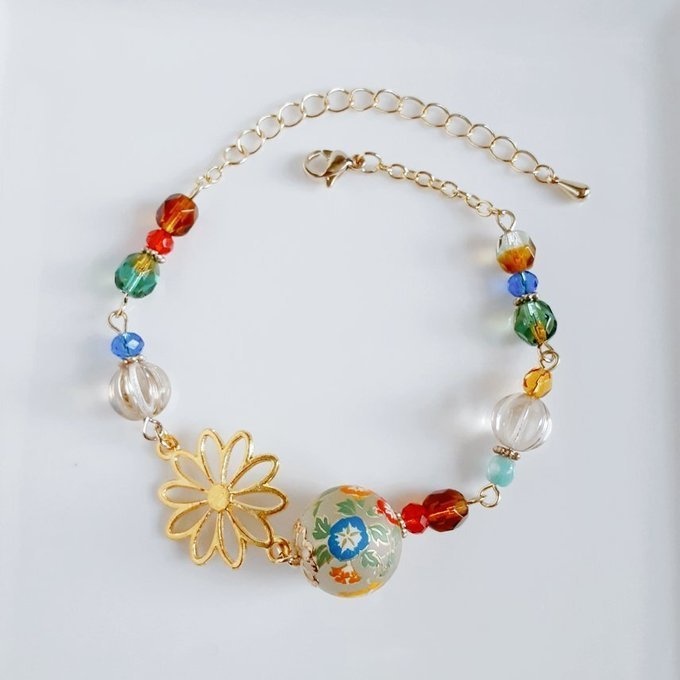 和を感じる☆朝顔の転写ビーズと大ぶりのお花の透かしチャームの大人シックな和風ブレスレット