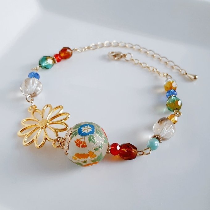 和を感じる☆朝顔の転写ビーズと大ぶりのお花の透かしチャームの大人シックな和風ブレスレット