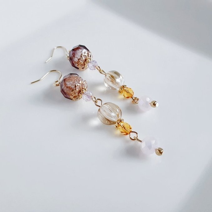 とんぼ玉ビーズとチェコビーズのゆらゆらロングピアス/イヤリング(大人シック)