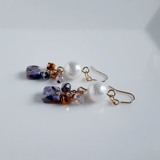 シャイニーパールと紫色染めインペリアルジャスパーのぷちジャラジャラピアス/イヤリング