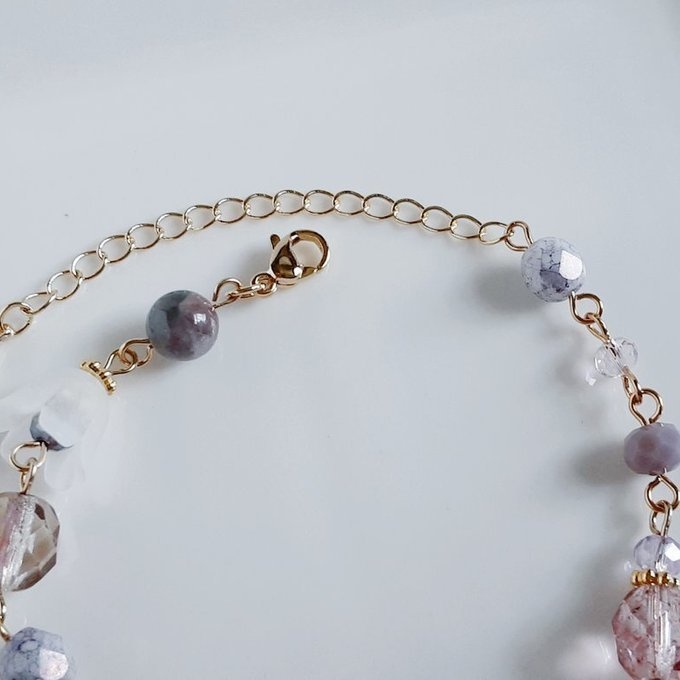 可愛い☆ぷっくりしずくと蝶とスクエアフープの優しいピンクパープルカラーのブレスレット