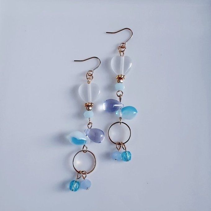 1ペアのみ☆ハート型キャッツアイとぷっくりしずくビーズのアクアブルー色ピアス/イヤリング