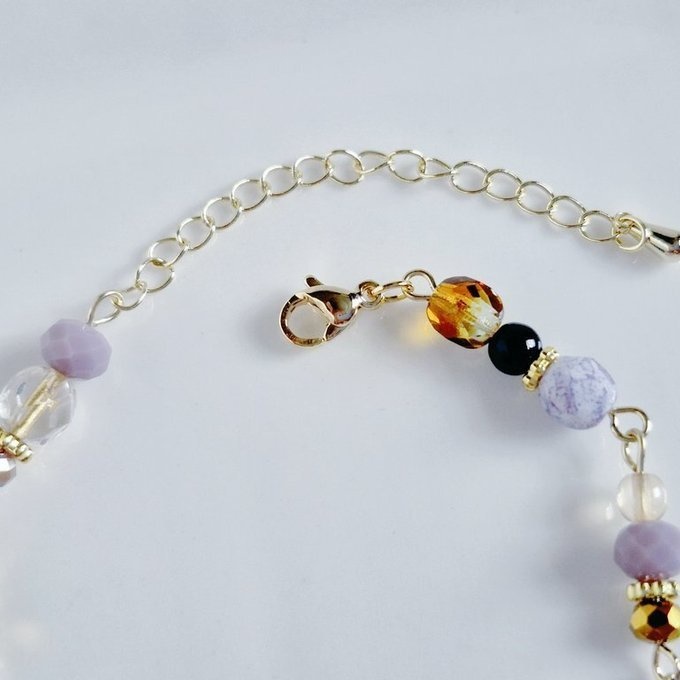 ジルコニア風チャームが輝く☆とんぼ玉ビーズとチェコビーズのオータムカラーのブレスレット