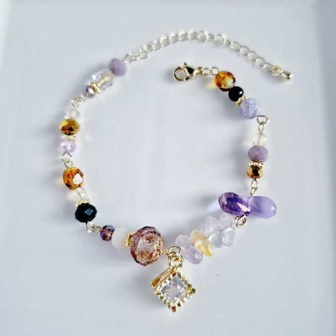 ジルコニア風チャームが輝く☆とんぼ玉ビーズとチェコビーズのオータムカラーのブレスレット