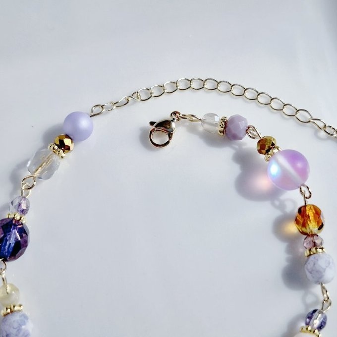ヴィトライユ風アクリルビーズが美しい魅惑のラベンダーパープル色のブレスレット