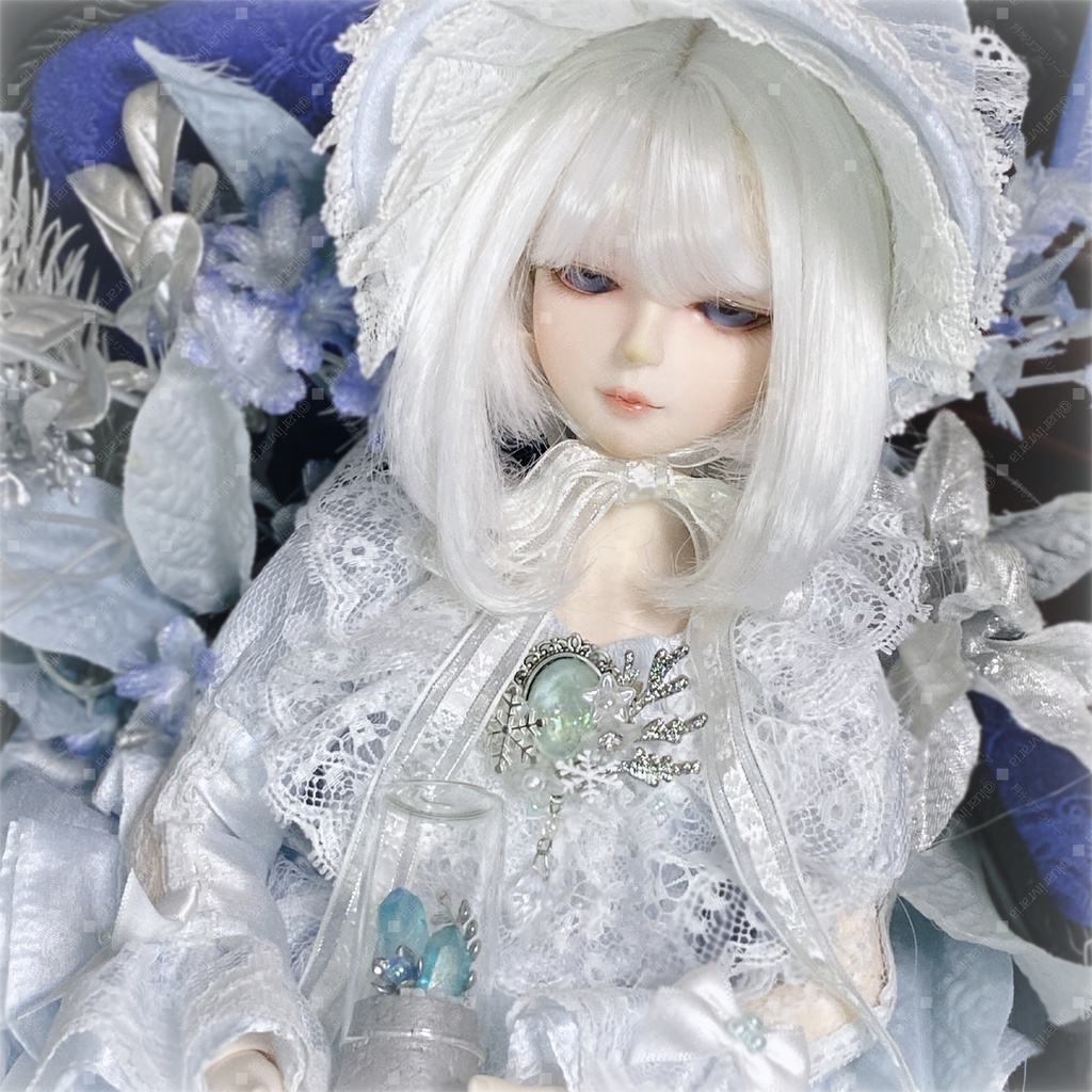 水晶のオブジェ　オーロラブルー×シルバー