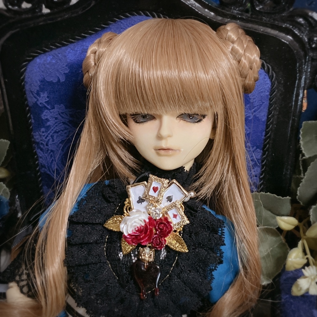 ブローチ　ハートの女王