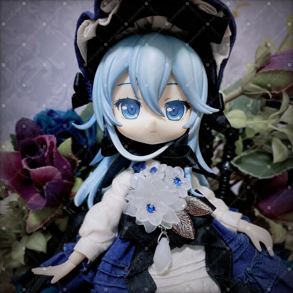 ブローチ　フロストフラワー